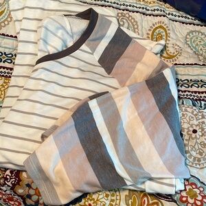 Maurice’s size 4X multi colored top